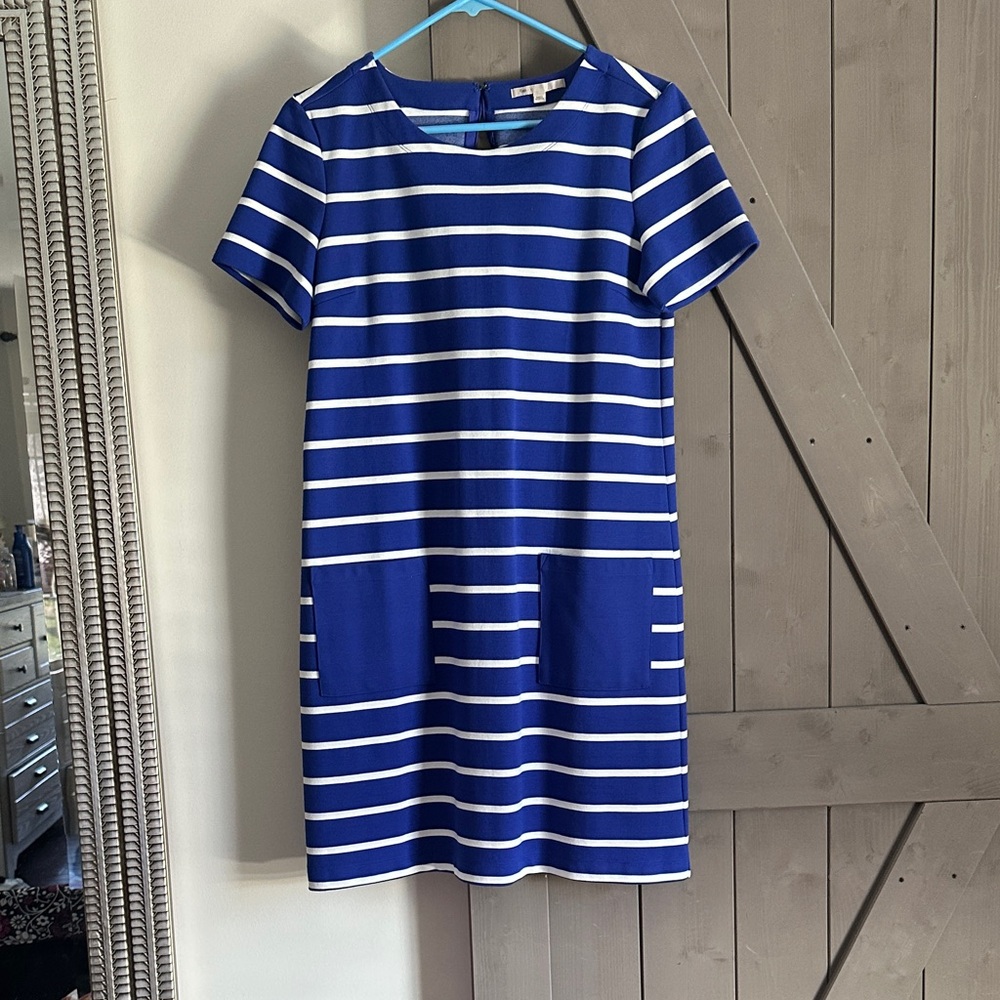 GAP Blue and White Striped Short Sleeve Shift Dress